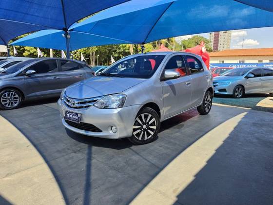 TOYOTA ETIOS 1.5 PLATINUM 16V FLEX 4P MANUAL TOYOTA ETIOS 1.5 PLATINUM 16V FLEX 4P MANUAL